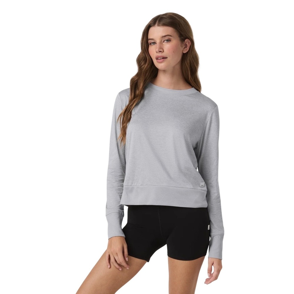 NWOT VUORI Daydream Crew Heather Gray Long Sleeve Top Activewear Women's Size L